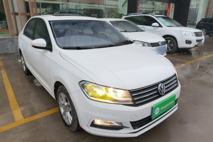 Used Volkswagen Santana 2016 1.6L Automatic Comfort Edition Exterior 1