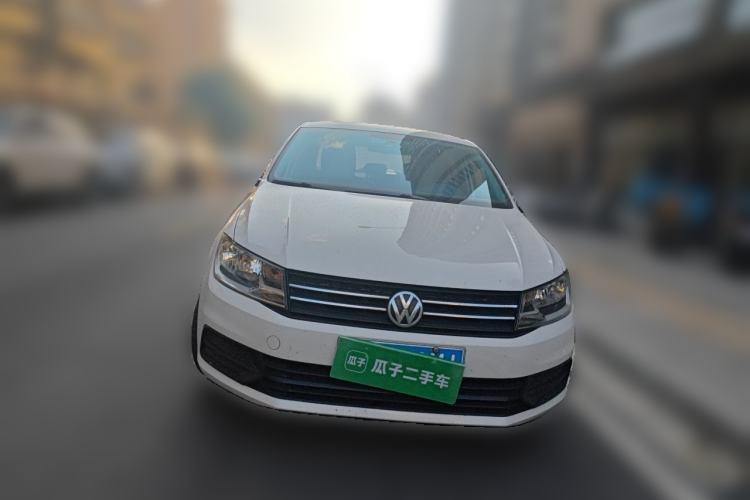 Used Volkswagen Santana 2016 1.6L Manual Fashion Edition Exterior 1