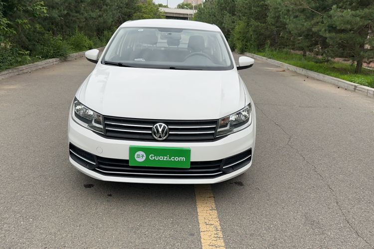 Used Volkswagen Santana 2016 1.6L Manual Fashion Edition Exterior 1