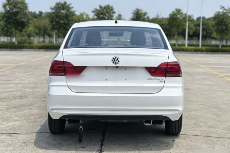 Used Volkswagen Santana 2016 1.6L Manual Fashion Edition Exterior 2