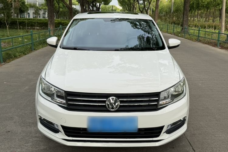 Used Volkswagen Santana 2016 1.6L Automatic Comfort Edition Exterior 2