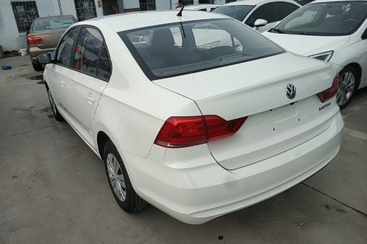 Used Volkswagen Santana 2016 1.4L Manual Fashion Edition Exterior 2