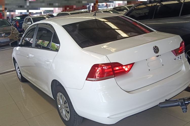 Used Volkswagen Santana 2016 1.6L Automatic Fashion Edition Exterior 2