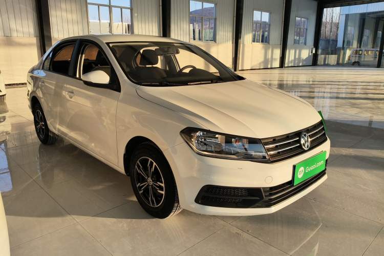 Used Volkswagen Santana 2016 1.6L Manual Fashion Edition Exterior 2