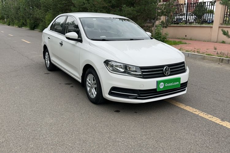 Used Volkswagen Santana 2016 1.6L Manual Fashion Edition Exterior 2