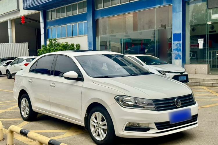 Used Volkswagen Santana 2016 1.6L Manual Comfort Edition Exterior 4
