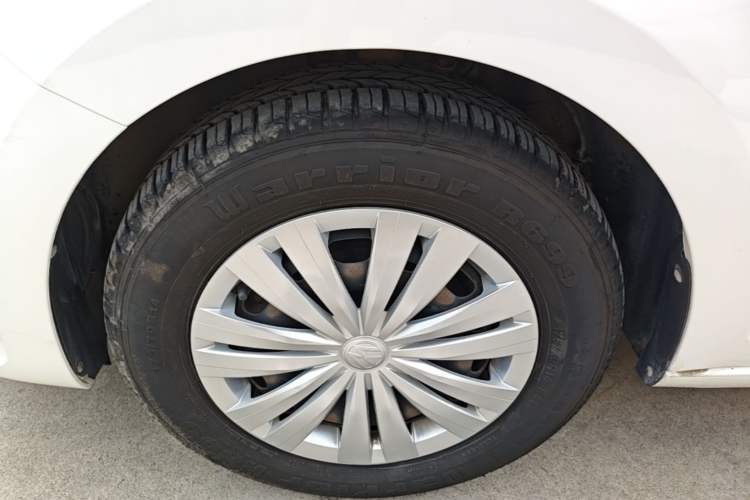 Used Volkswagen Santana 2016 1.4L Manual Fashion Edition Exterior 4