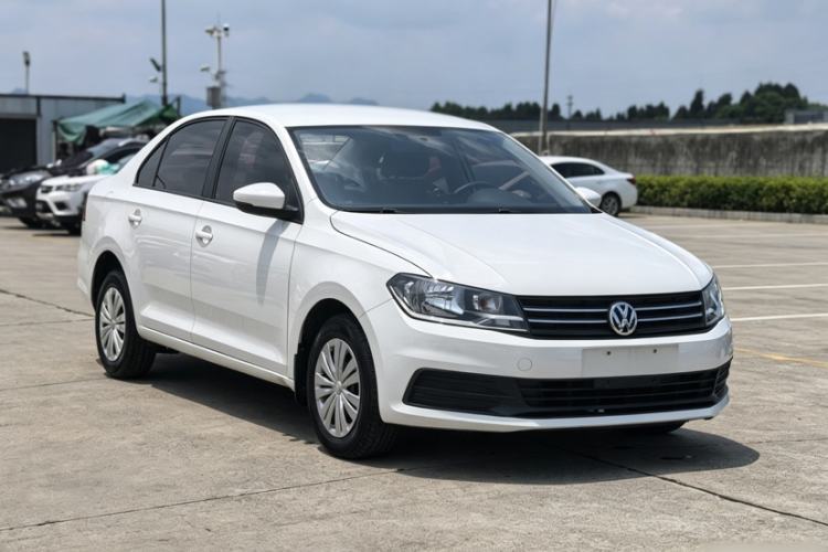 Used Volkswagen Santana 2016 1.6L Manual Fashion Edition Exterior 5