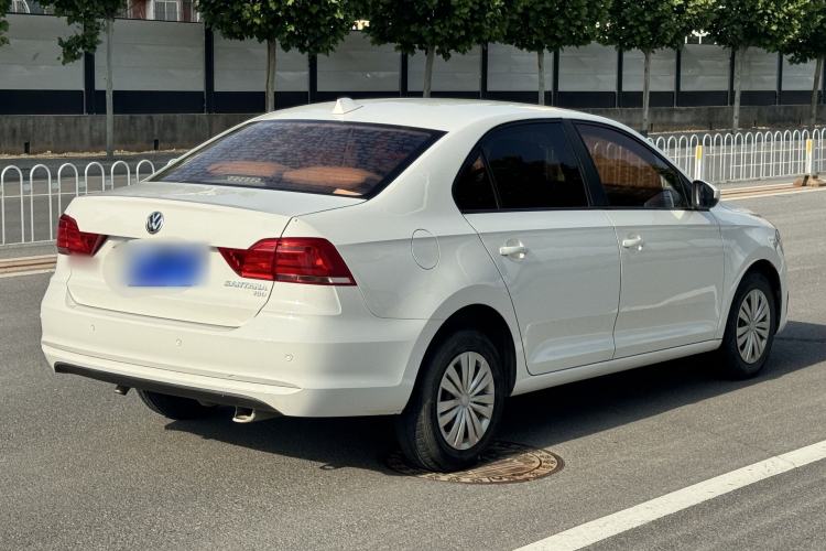 Used Volkswagen Santana 2016 1.6L Manual Fashion Edition Exterior 5