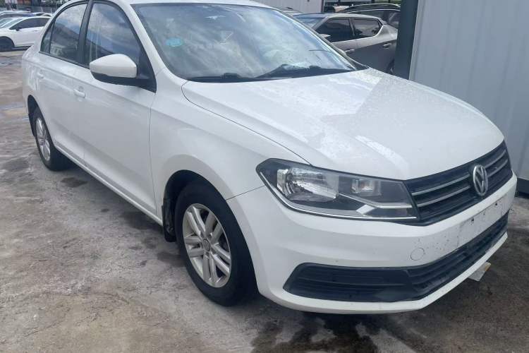 Used Volkswagen Santana 2016 1.6L Manual Fashion Edition Exterior 7