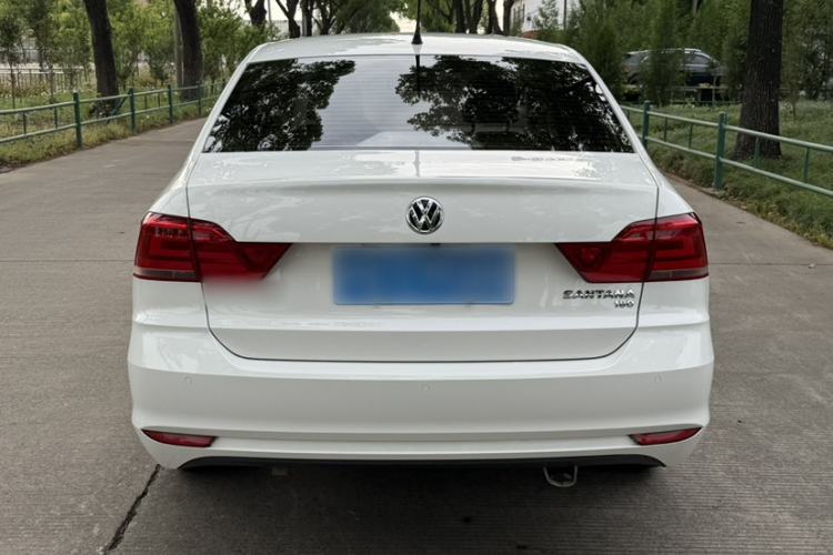 Used Volkswagen Santana 2016 1.6L Automatic Comfort Edition Exterior 7