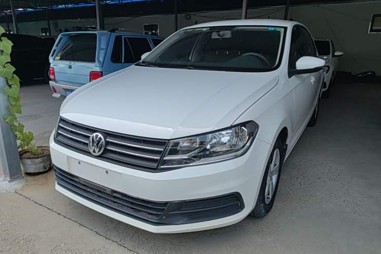 Used Volkswagen Santana 2016 1.6L Manual Fashion Edition Guazi used car, China used car export, Used car for sale, Used  cars, Cheapest cars for sale