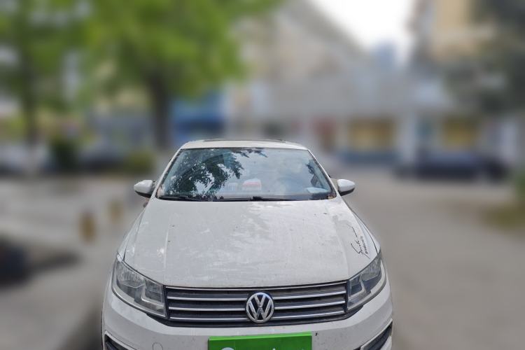 Used Volkswagen Santana 2016 1.6L Manual Comfort Edition Front