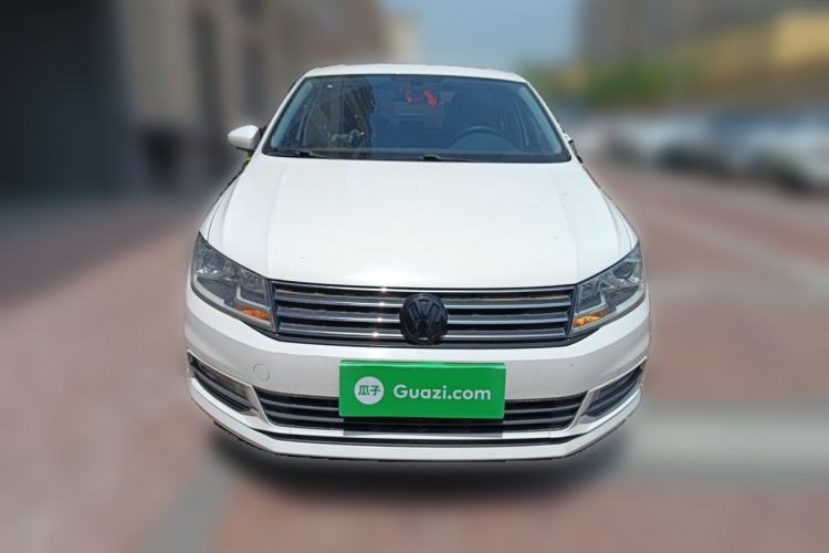Used Volkswagen Santana 2016 1.6L Manual Comfort Edition Front
