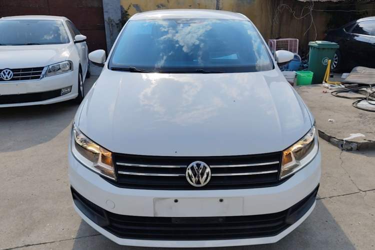 Used Volkswagen Santana 2016 1.4L Manual Fashion Edition Front