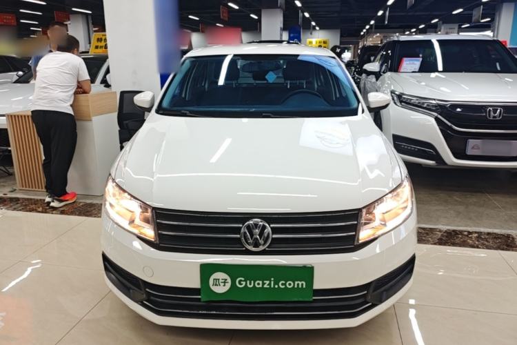 Used Volkswagen Santana 2016 1.4L Manual Fashion Edition Front