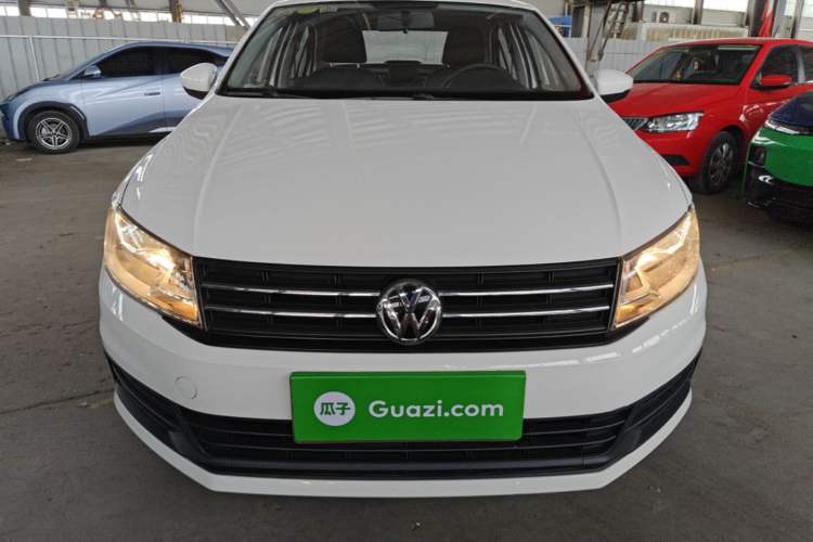 Used Volkswagen Santana 2016 1.6L Automatic Fashion Edition Front