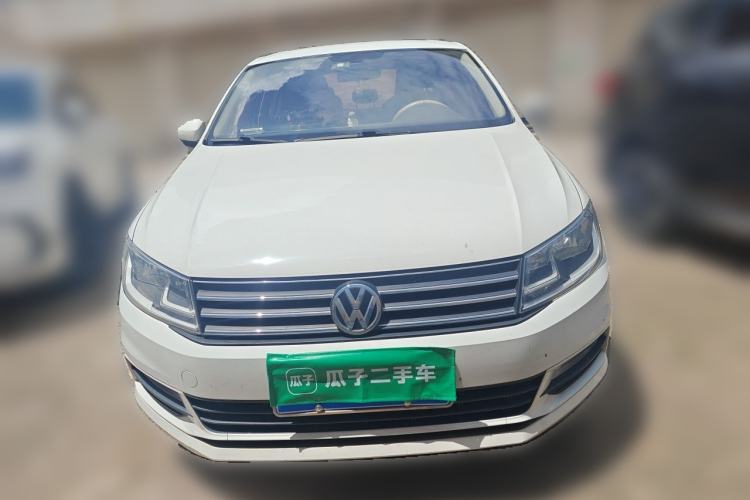 Used Volkswagen Santana 2016 1.6L Manual Comfort Edition Front