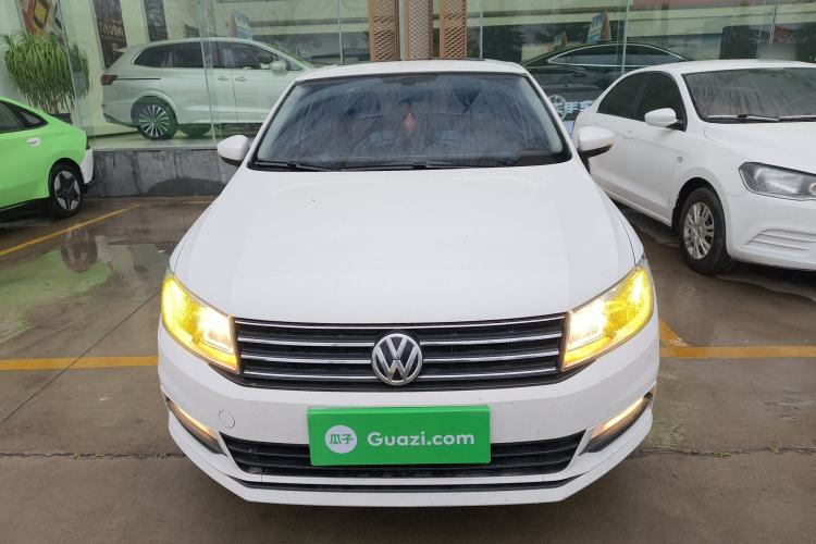 Used Volkswagen Santana 2016 1.6L Automatic Comfort Edition Front