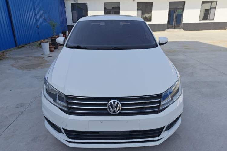 Used Volkswagen Santana 2016 1.6L Automatic Comfort Edition Front