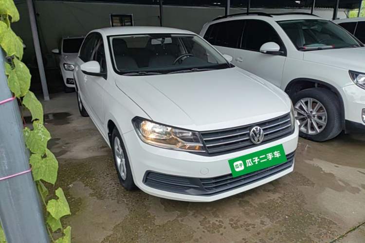 Used Volkswagen Santana 2016 1.4L Manual Fashion Edition Front Right 45 Deg