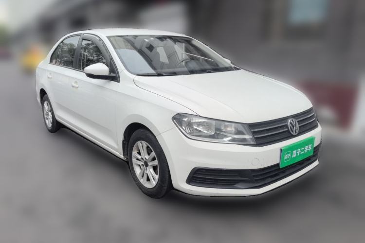 Used Volkswagen Santana 2016 1.6L Manual Fashion Edition Front Right 45 Deg