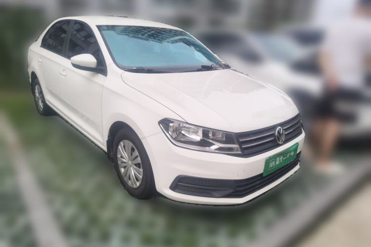 Used Volkswagen Santana 2016 1.4L Manual Fashion Edition Front Right 45 Deg