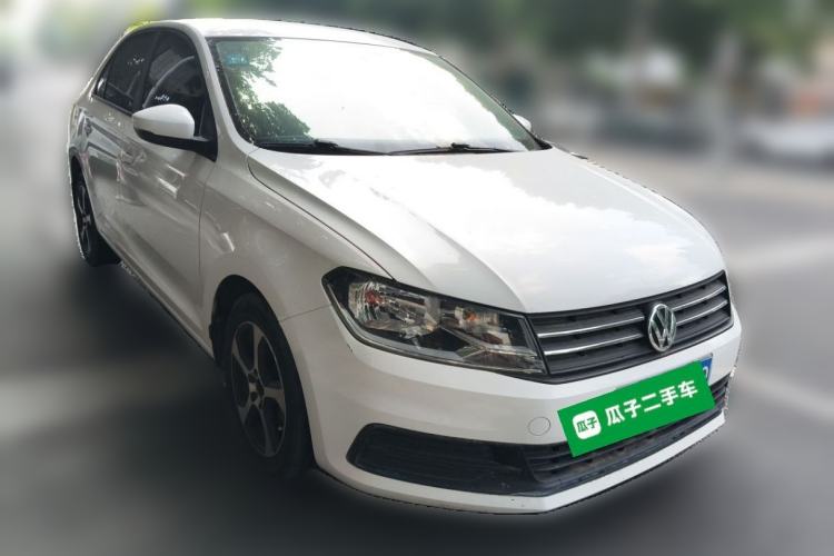 Used Volkswagen Santana 2016 1.6L Manual Fashion Edition Front Right 45 Deg