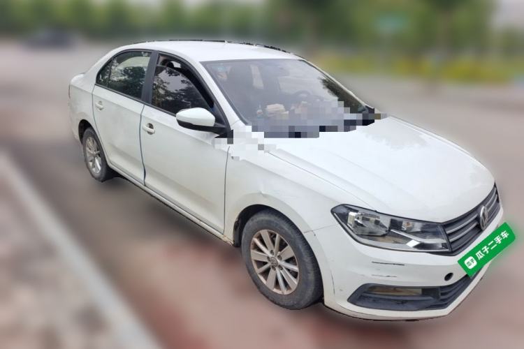 Used Volkswagen Santana 2016 1.4L Manual Fashion Edition Front Right 45 Deg