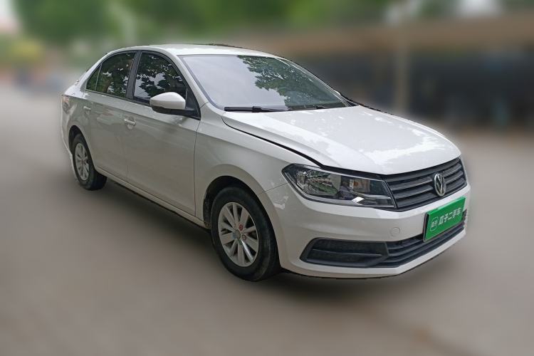 Used Volkswagen Santana 2016 1.4L Manual Fashion Edition Front Right 45 Deg
