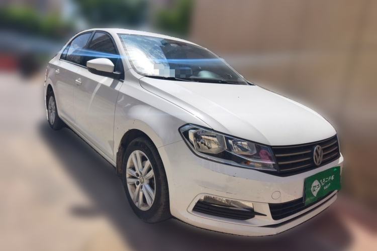 Used Volkswagen Santana 2016 1.6L Automatic Comfort Edition Front Right 45 Deg