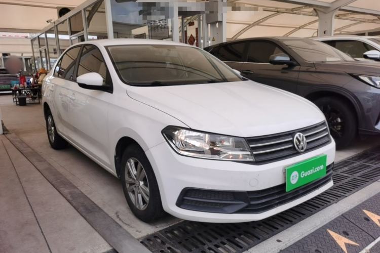 Used Volkswagen Santana 2016 1.4L Manual Fashion Edition Front Right 45 Deg