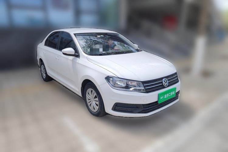 Used Volkswagen Santana 2016 1.4L Manual Fashion Edition Front Right 45 Deg