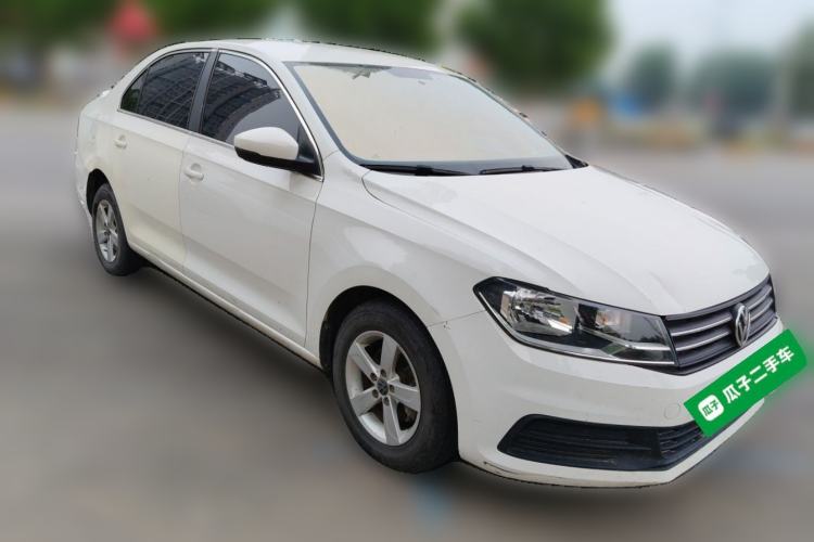 Used Volkswagen Santana 2016 1.4L Manual Fashion Edition Front Right 45 Deg