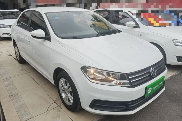 Used Volkswagen Santana 2016 1.4L Manual Fashion Edition Front Right 45 Deg