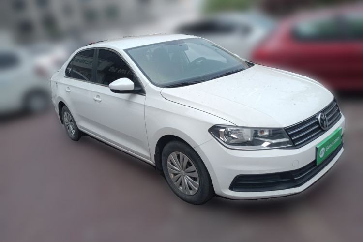 Used Volkswagen Santana 2016 1.4L Manual Fashion Edition Front Right 45 Deg
