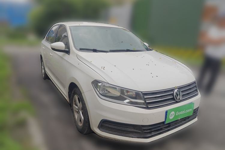 Used Volkswagen Santana 2016 1.6L Manual Fashion Edition Front Right 45 Deg