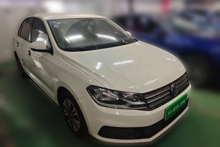 Used Volkswagen Santana 2016 1.4L Manual Fashion Edition Front Right 45 Deg
