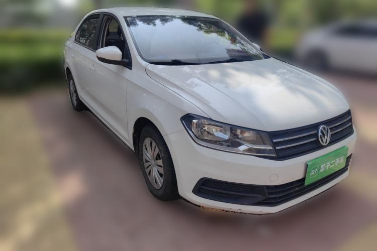 Used Volkswagen Santana 2016 1.4L Manual Fashion Edition Front Right 45 Deg