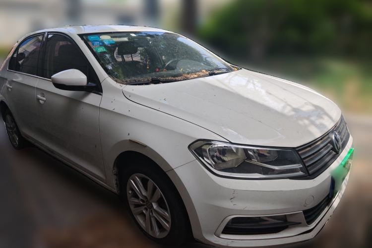 Used Volkswagen Santana 2016 1.6L Manual Comfort Edition Front Right 45 Deg