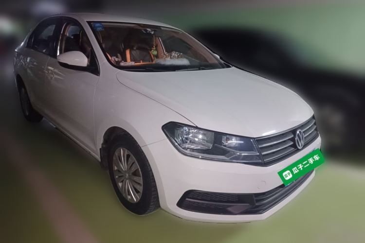 Used Volkswagen Santana 2016 1.4L Manual Fashion Edition Front Right 45 Deg