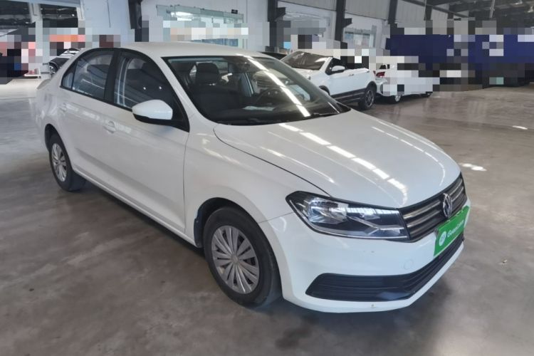 Used Volkswagen Santana 2016 1.4L Manual Fashion Edition Front Right 45 Deg