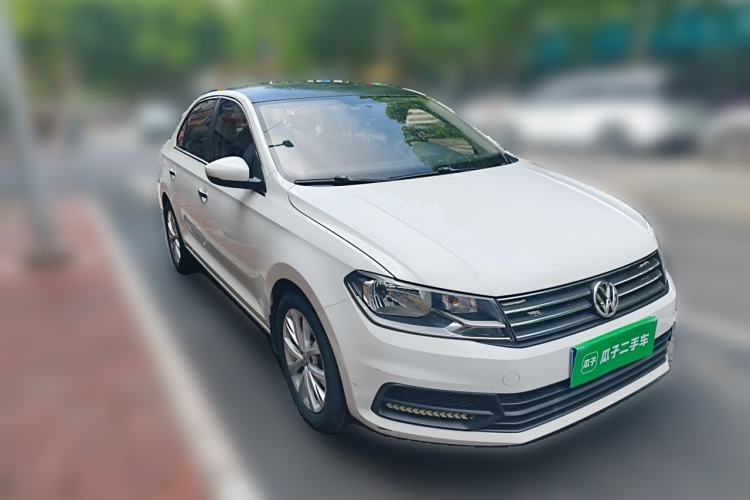 Used Volkswagen Santana 2016 1.6L Manual Fashion Edition Front Right 45 Deg