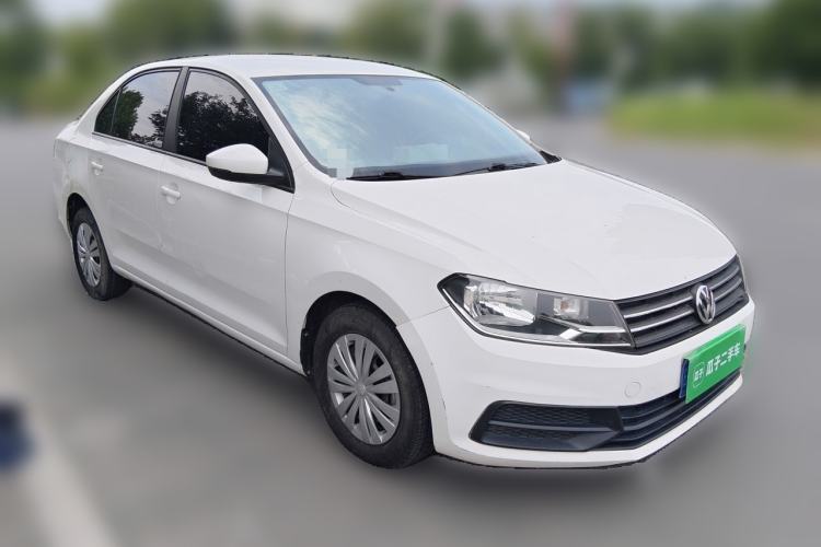 Used Volkswagen Santana 2016 1.4L Manual Fashion Edition Front Right 45 Deg