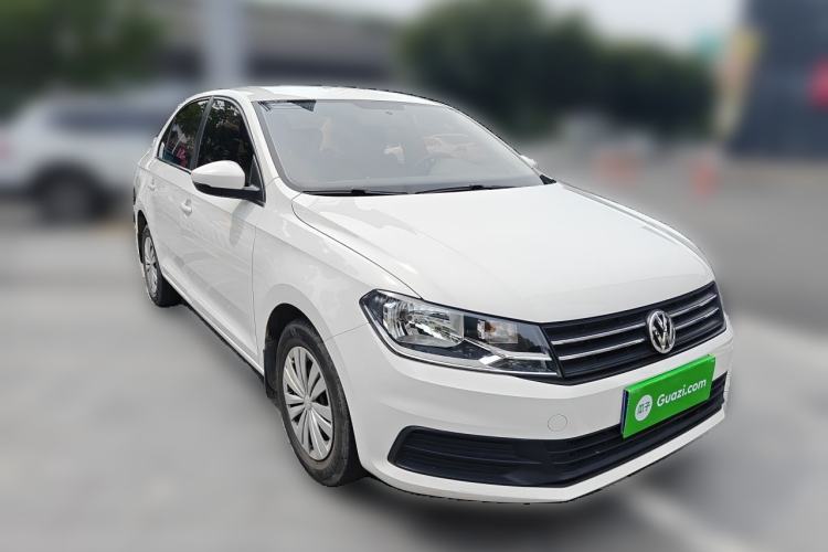 Used Volkswagen Santana 2016 1.4L Manual Fashion Edition Front Right 45 Deg