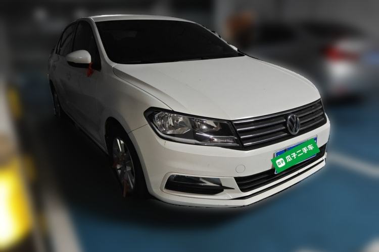 Used Volkswagen Santana 2016 1.6L Automatic Comfort Edition Front Right 45 Deg