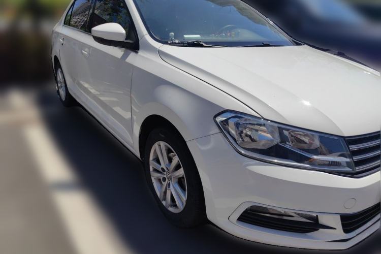 Used Volkswagen Santana 2016 1.6L Automatic Comfort Edition Front Right 45 Deg