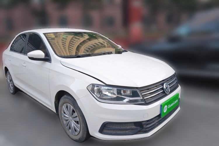Used Volkswagen Santana 2016 1.6L Manual Fashion Edition Front Right 45 Deg