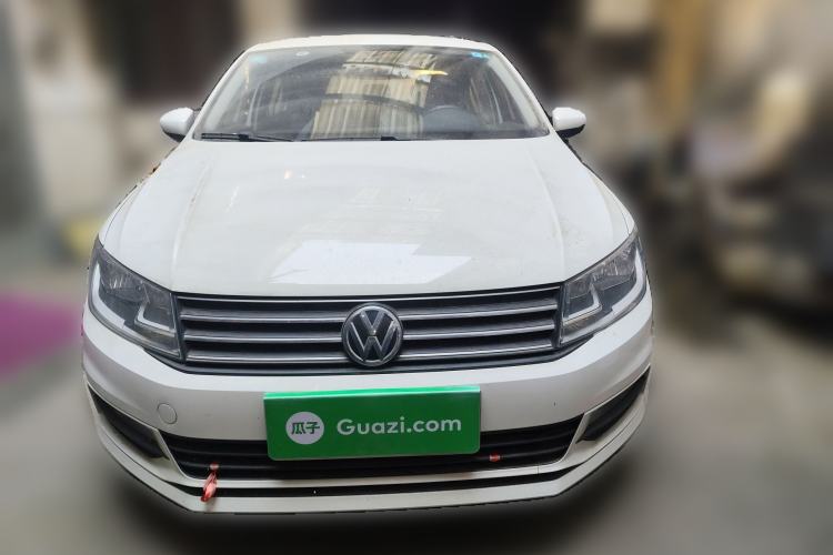 Used Volkswagen Santana 2016 1.6L Manual Comfort Edition Front