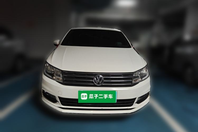 Used Volkswagen Santana 2016 1.6L Automatic Comfort Edition Front